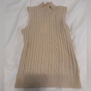 Sleeveless Cable Knit Sweater Vest - Cream